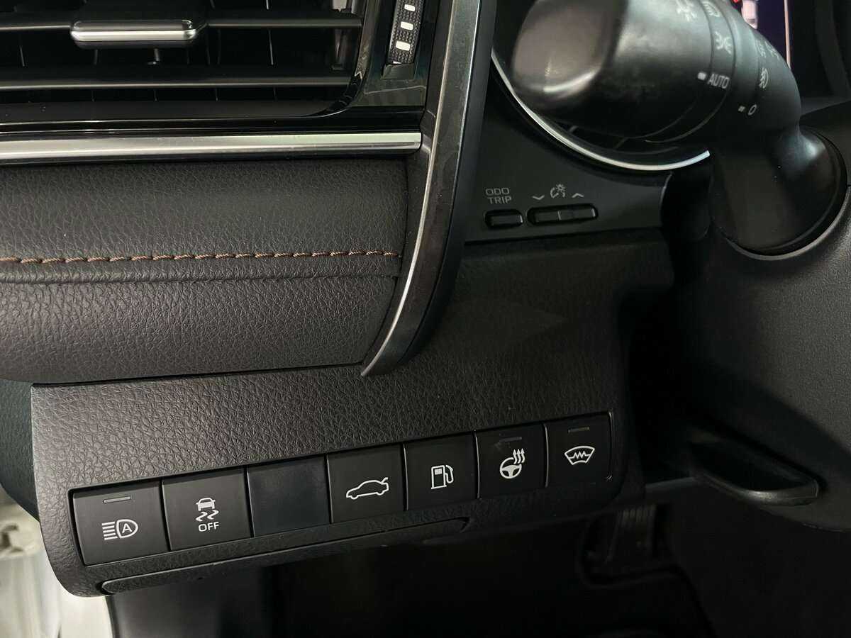 Toyota Camry с пробегом — 2018 год. Фото: #14