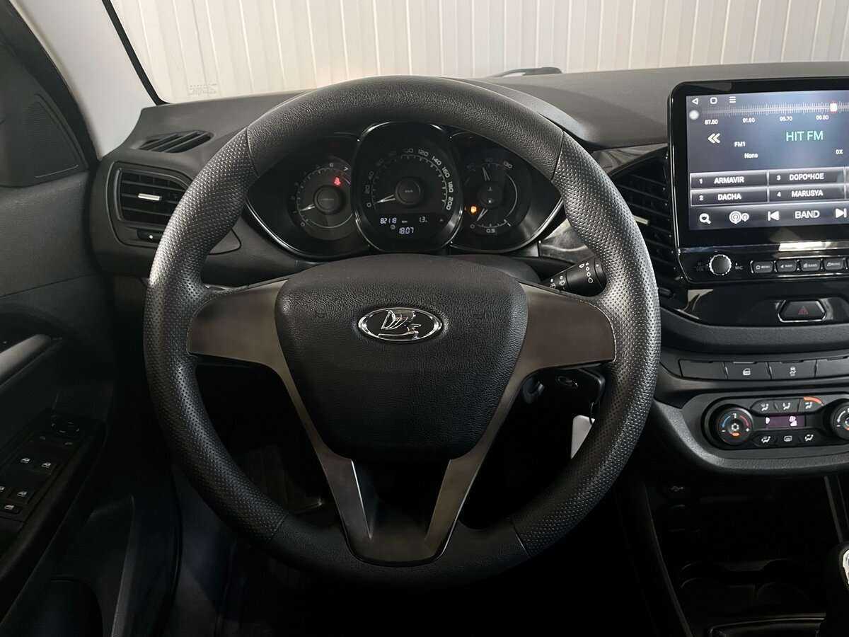 Lada (ВАЗ) Vesta с пробегом — 2017 год. Фото: #9