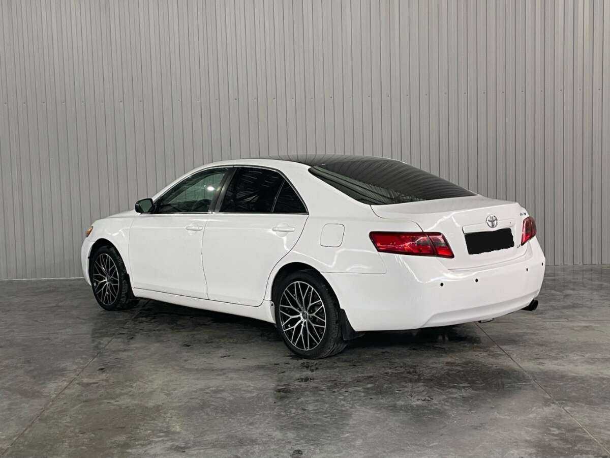 Toyota Camry с пробегом — 2007 год. Фото: #6