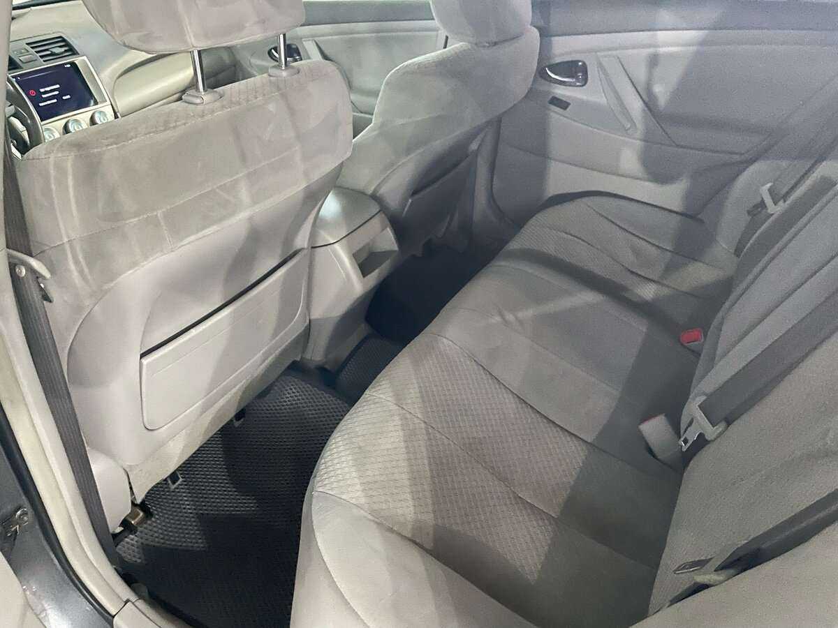 Toyota Camry с пробегом — 2007 год. Фото: #13