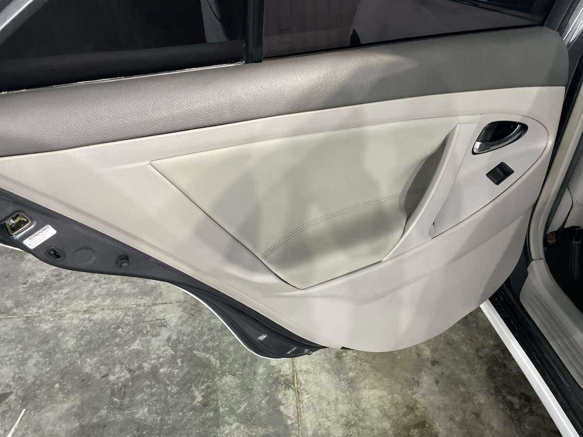 Toyota Camry с пробегом — 2007 год. Фото: #17