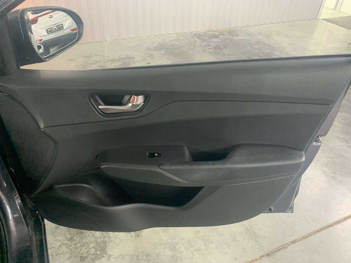 Hyundai Solaris с пробегом — 2021 год. Фото: #20