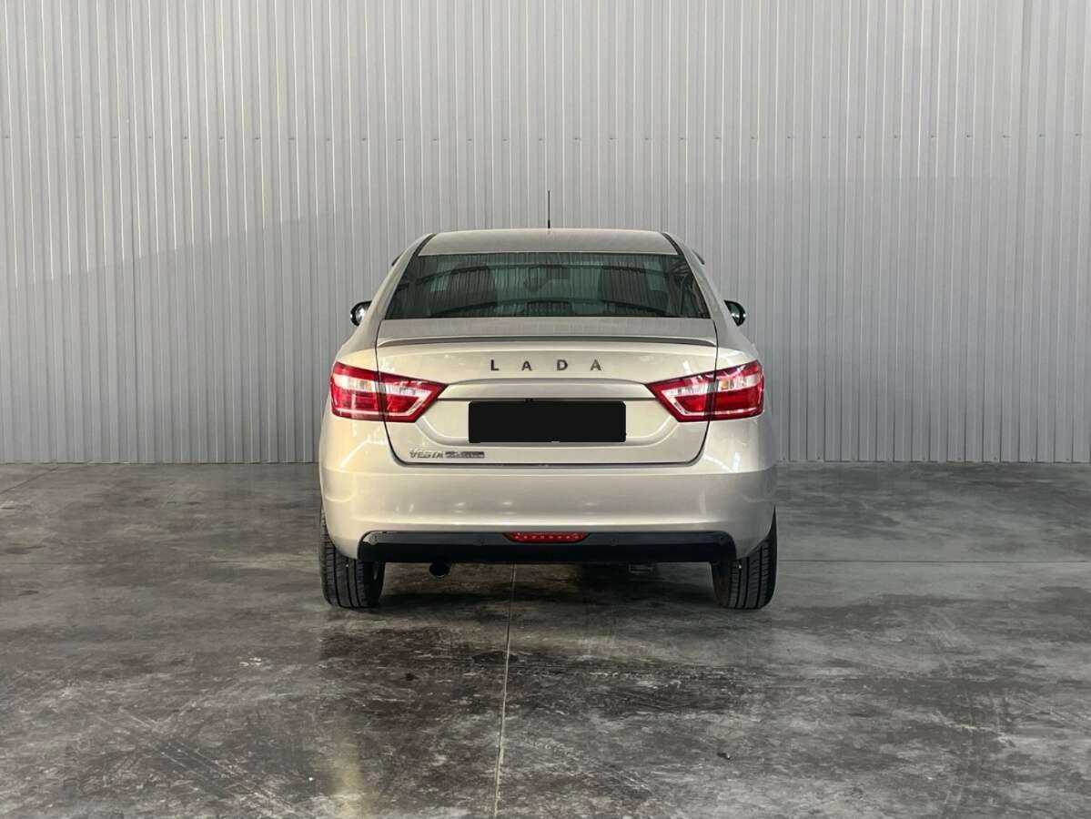 Lada (ВАЗ) Vesta с пробегом — 2017 год. Фото: #5