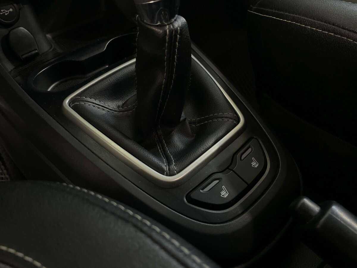 Lada (ВАЗ) Vesta с пробегом — 2017 год. Фото: #14