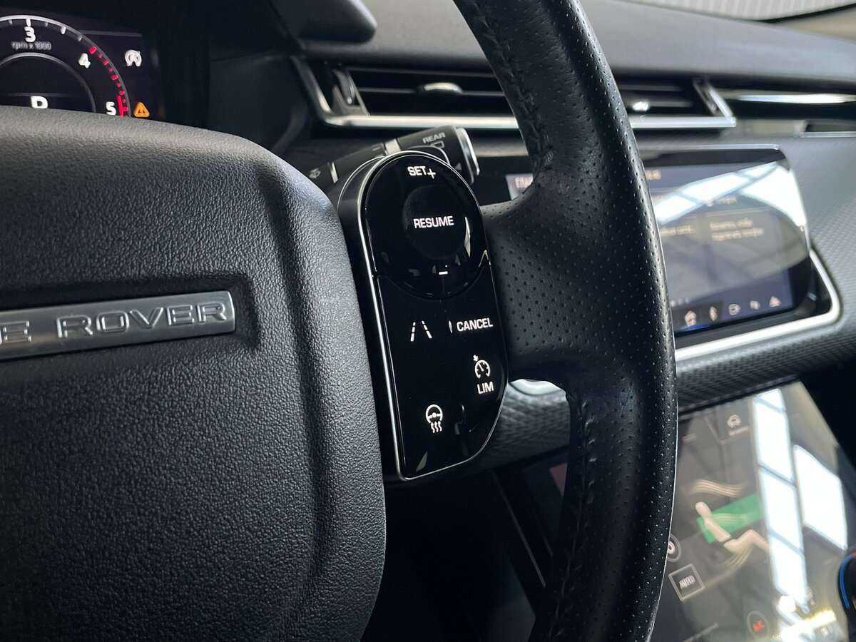 Land Rover Range Rover Velar с пробегом — 2018 год. Фото: #12