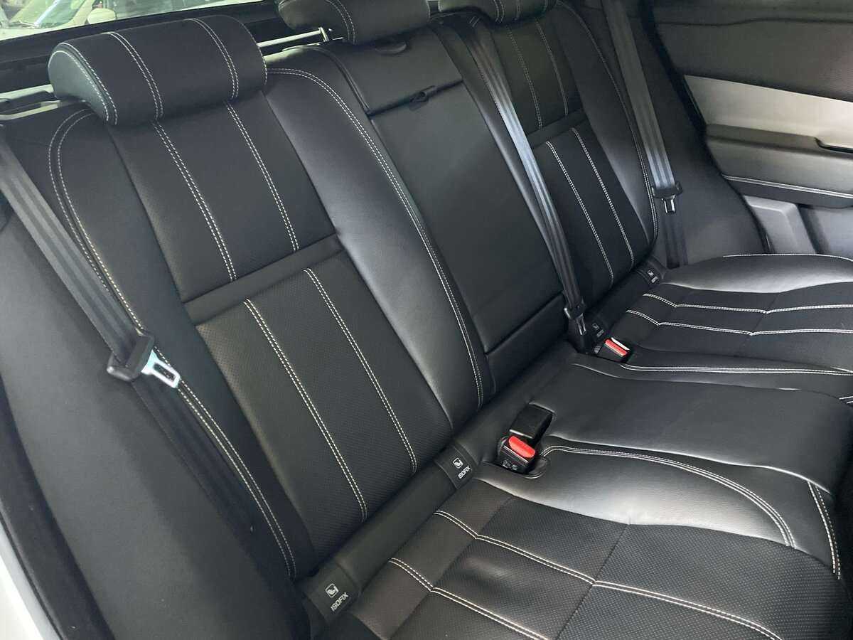 Land Rover Range Rover Velar с пробегом — 2018 год. Фото: #19