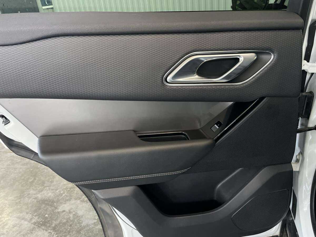 Land Rover Range Rover Velar с пробегом — 2018 год. Фото: #22