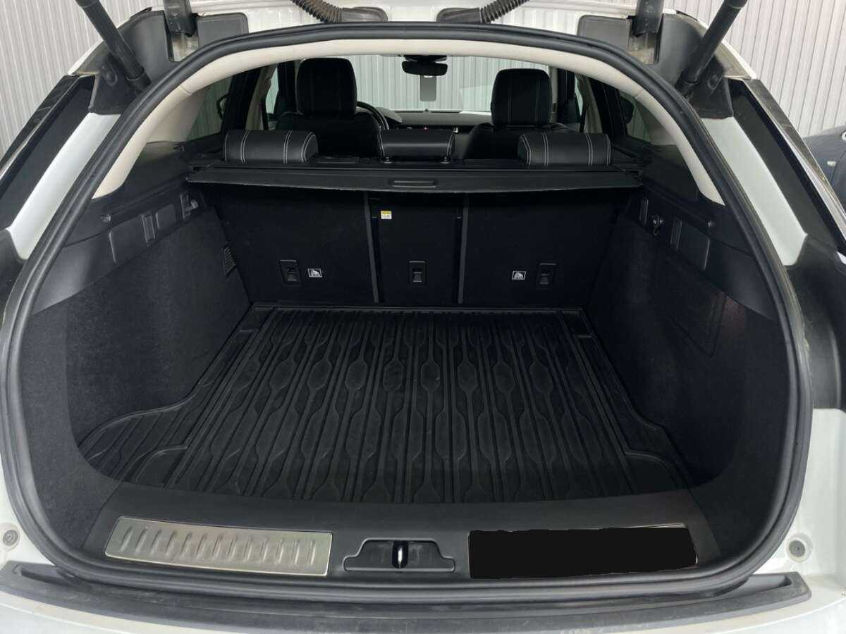 Land Rover Range Rover Velar с пробегом — 2018 год. Фото: #25