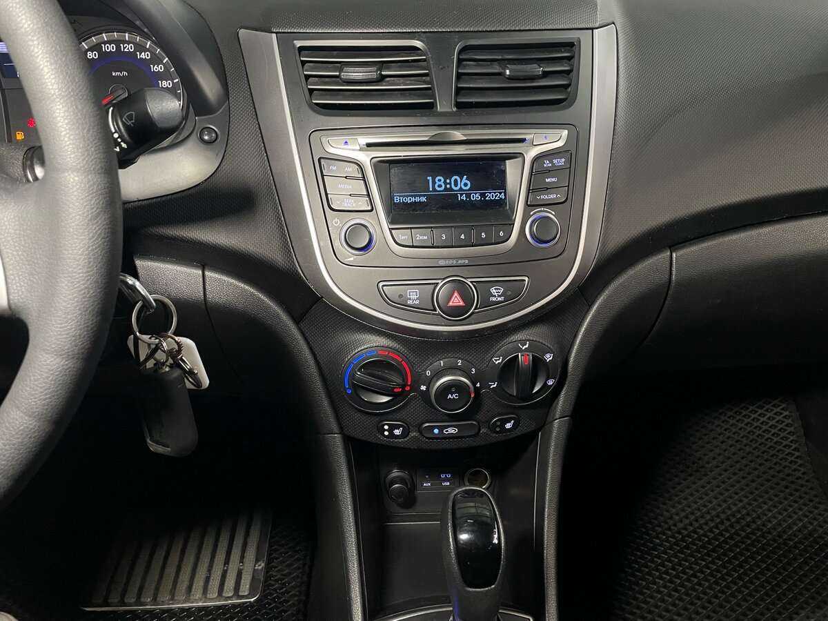 Hyundai Solaris с пробегом — 2016 год. Фото: #11