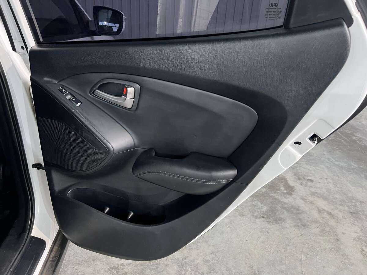 Hyundai ix35 с пробегом — 2011 год. Фото: #17