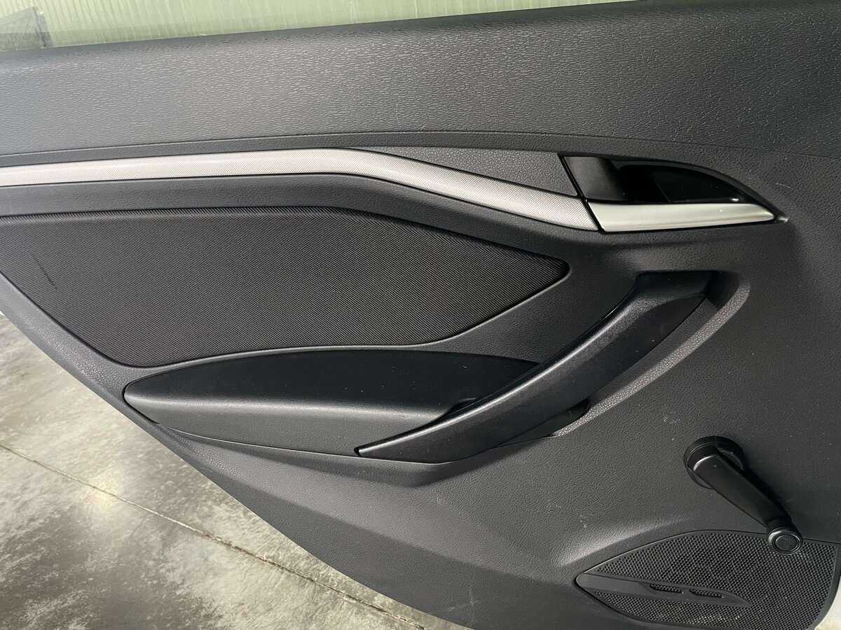 Lada (ВАЗ) Vesta с пробегом — 2019 год. Фото: #20