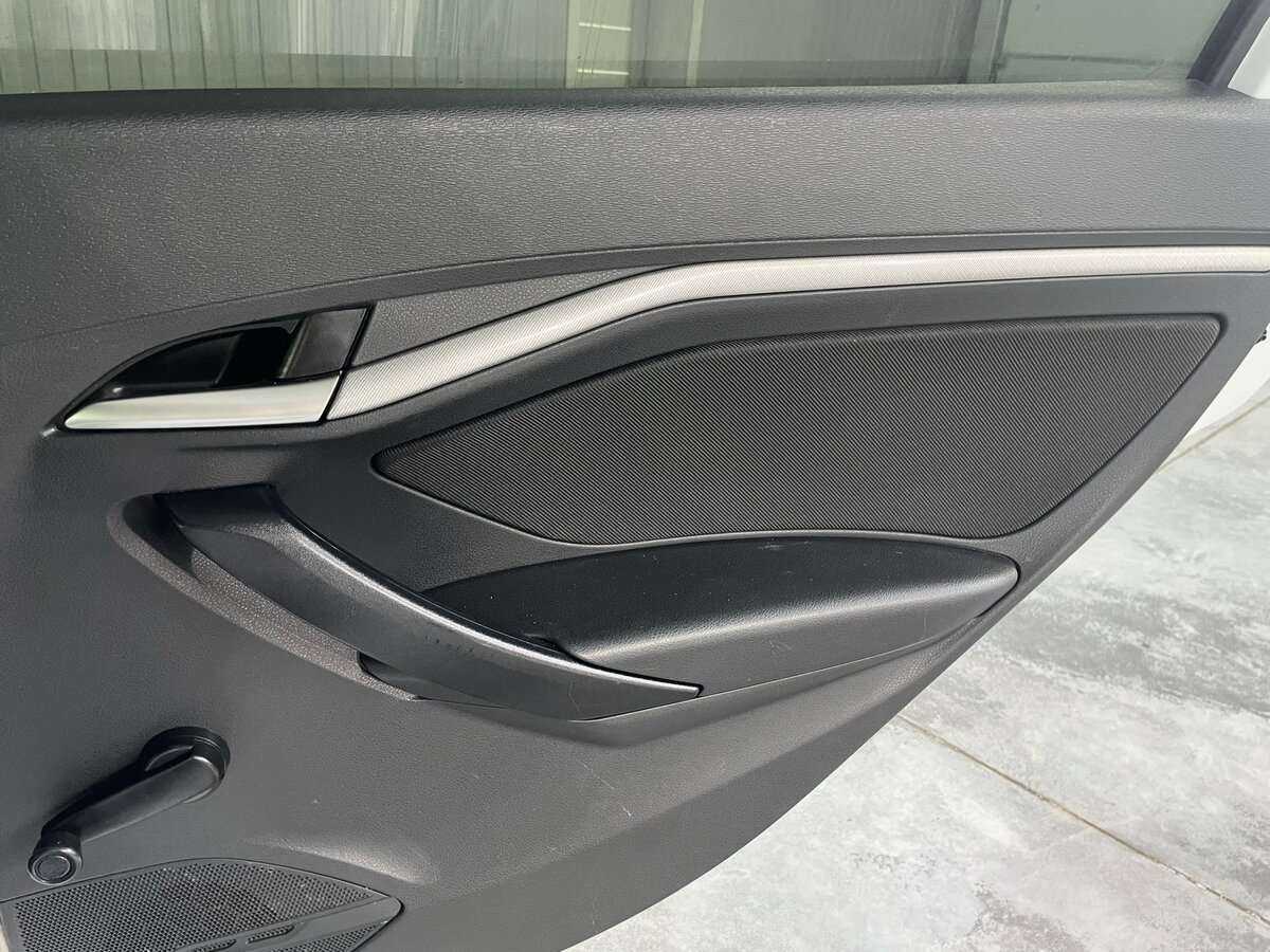 Lada (ВАЗ) Vesta с пробегом — 2019 год. Фото: #22