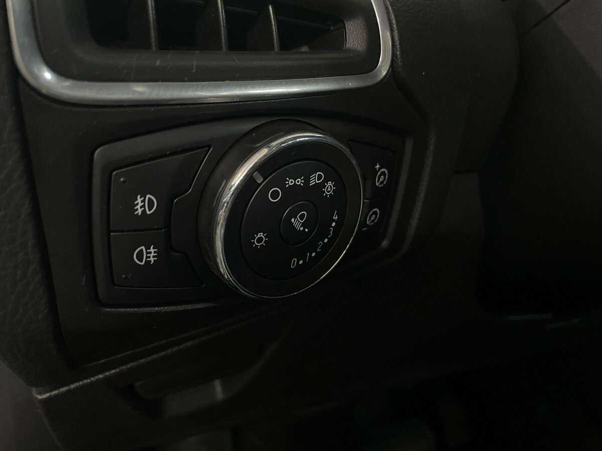 Ford Focus с пробегом — 2011 год. Фото: #12