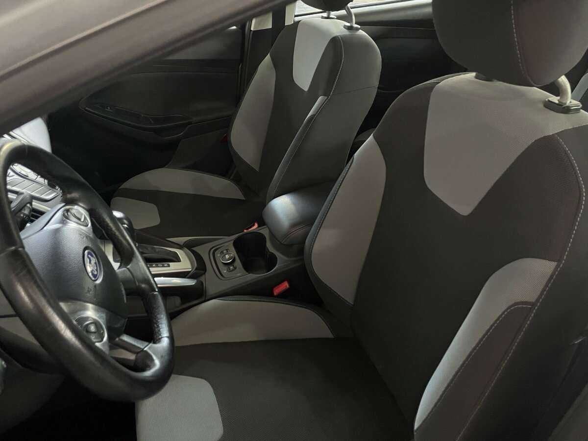 Ford Focus с пробегом — 2011 год. Фото: #13