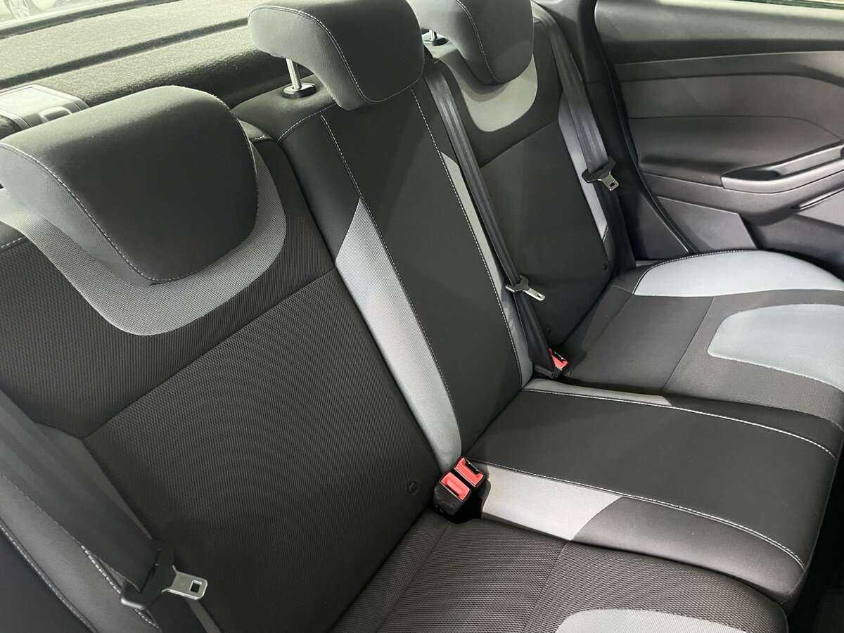 Ford Focus с пробегом — 2011 год. Фото: #16