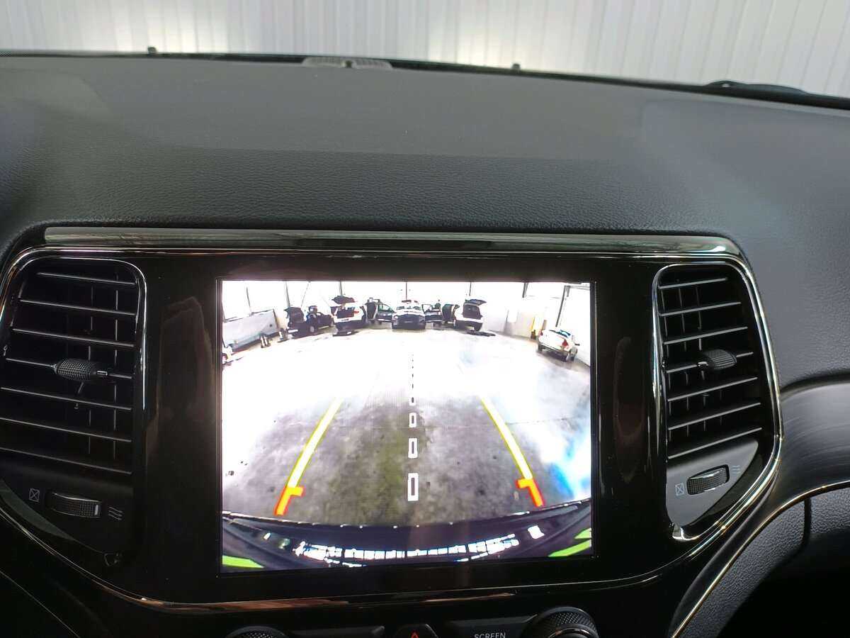 Jeep Grand Cherokee с пробегом — 2021 год. Фото: #10