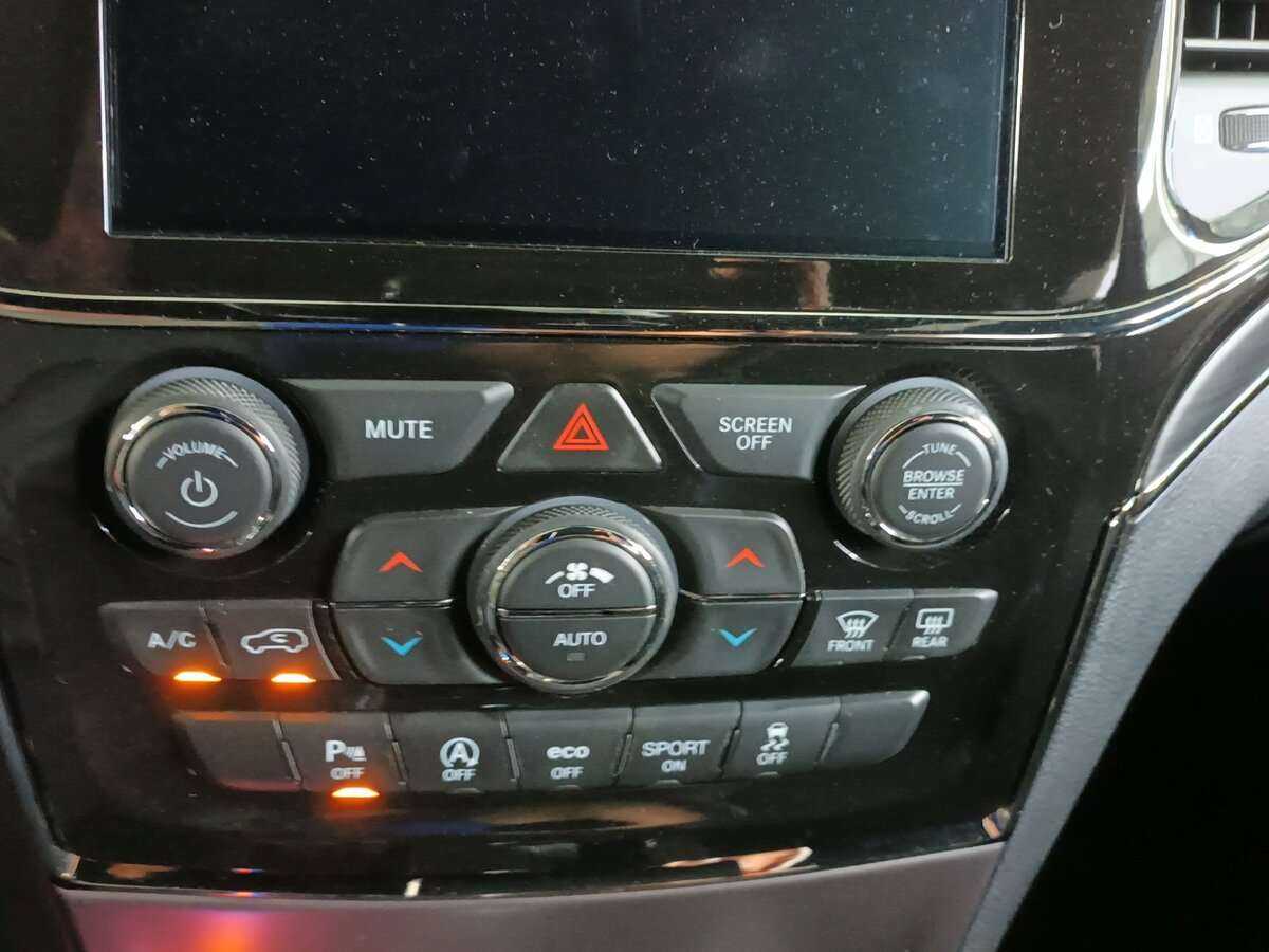 Jeep Grand Cherokee с пробегом — 2021 год. Фото: #11