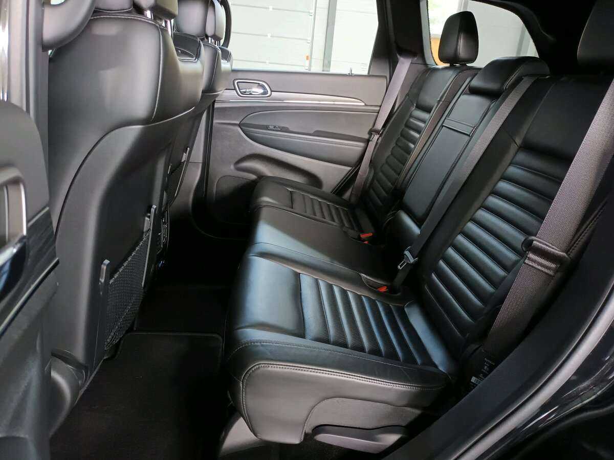 Jeep Grand Cherokee с пробегом — 2021 год. Фото: #15