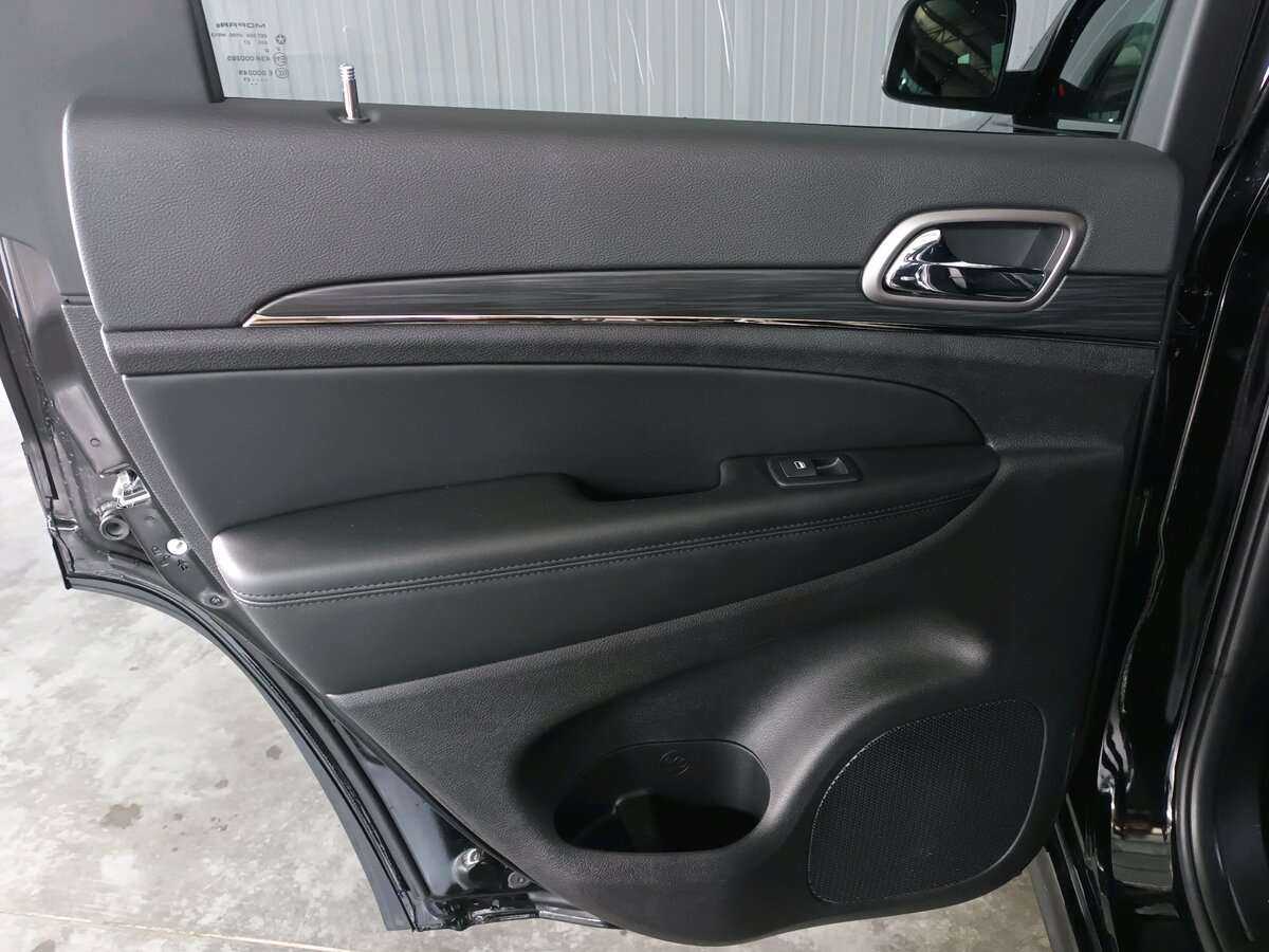 Jeep Grand Cherokee с пробегом — 2021 год. Фото: #19