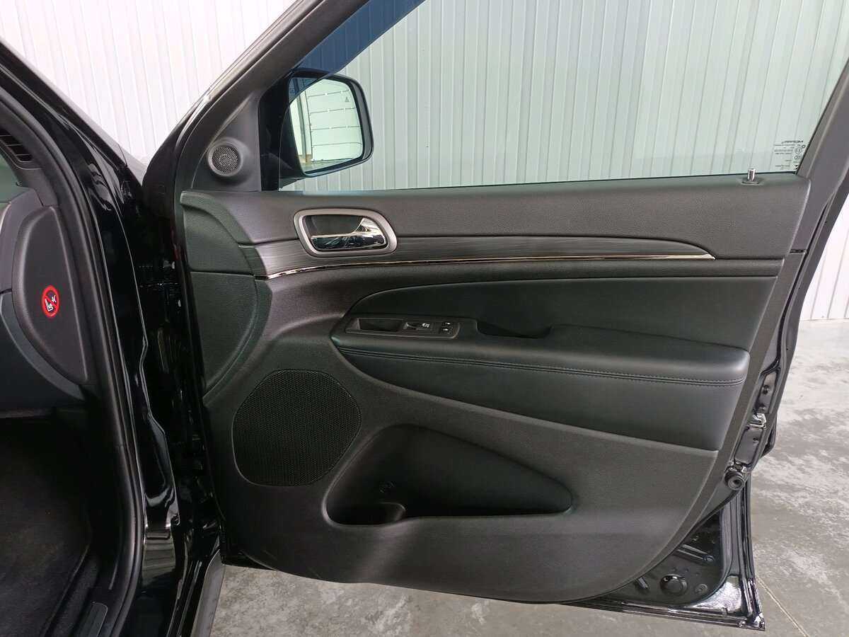 Jeep Grand Cherokee с пробегом — 2021 год. Фото: #20