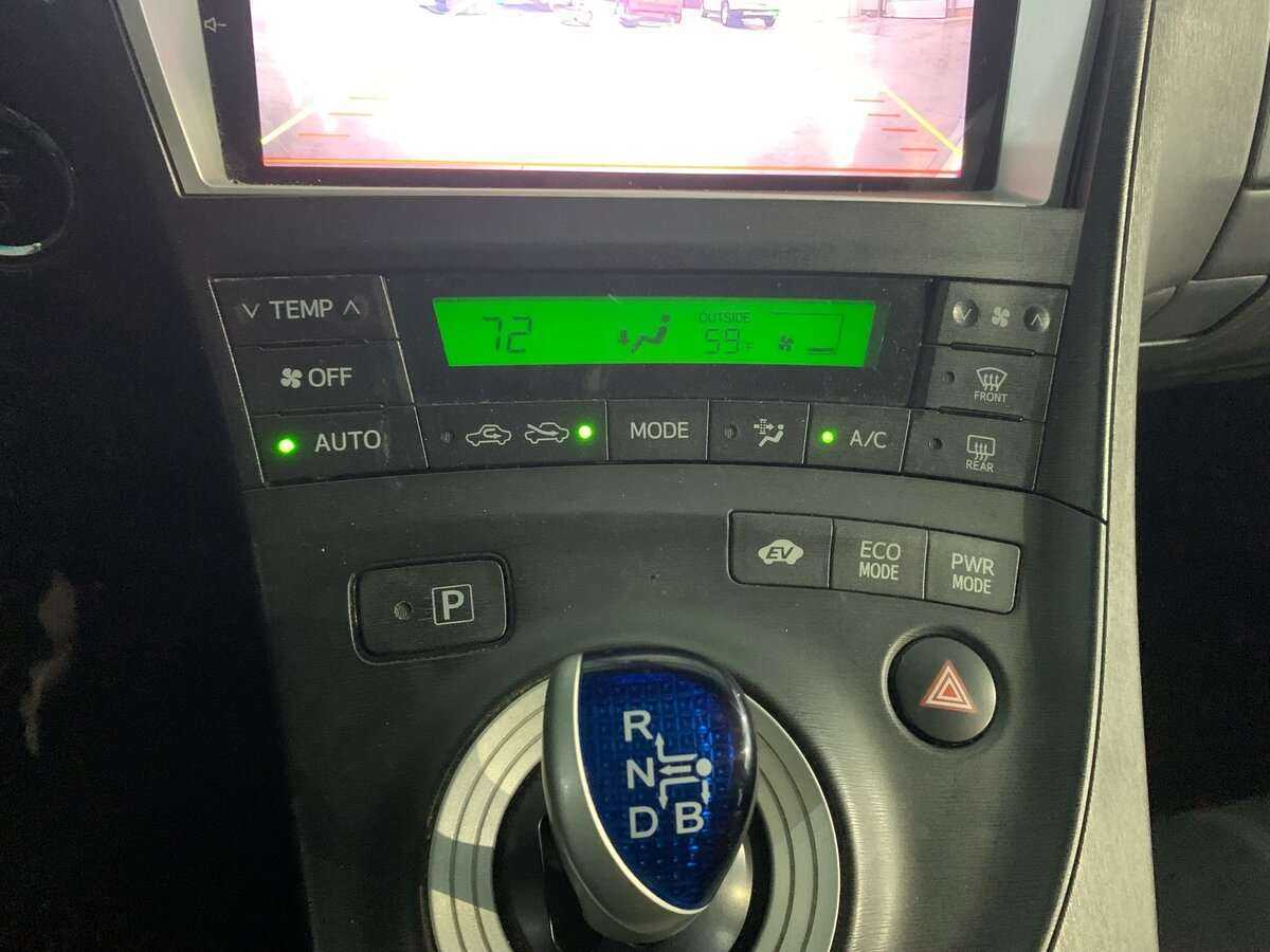 Toyota Prius с пробегом — 2009 год. Фото: #16