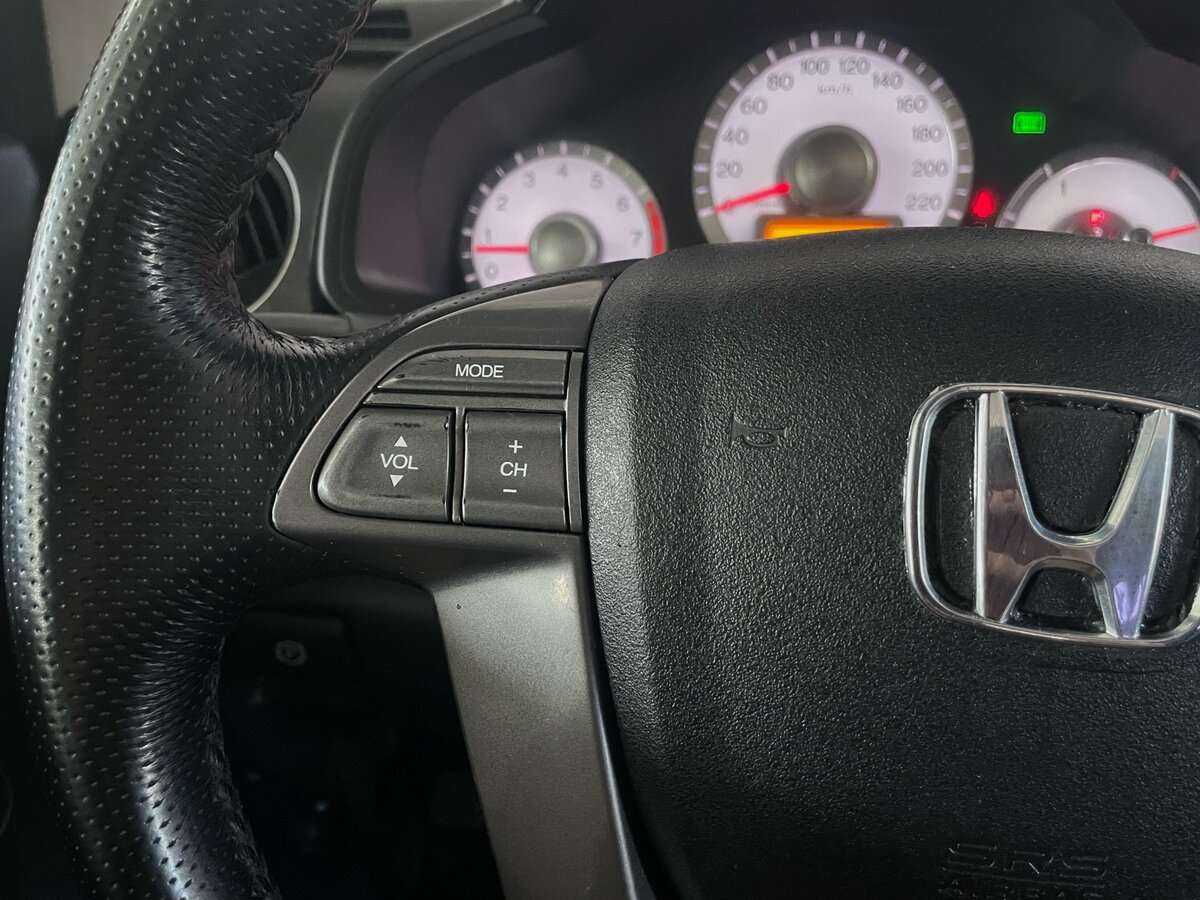 Honda Pilot с пробегом — 2008 год. Фото: #10