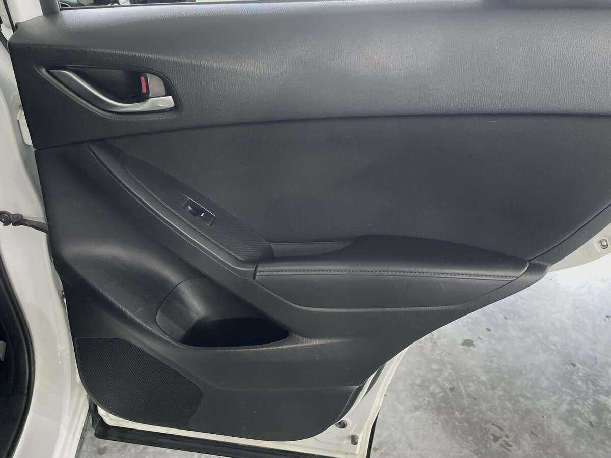 Mazda CX-5 с пробегом — 2015 год. Фото: #23