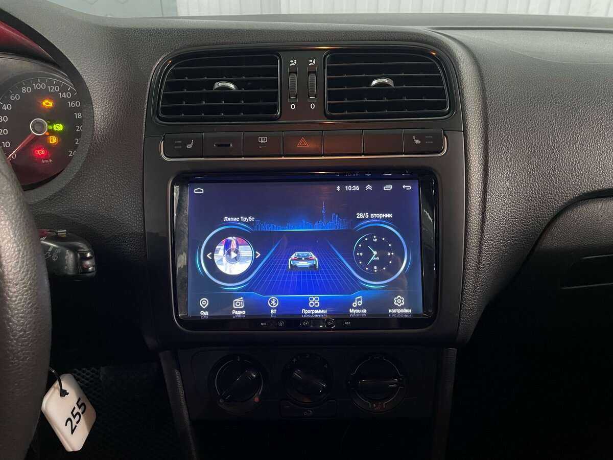 Volkswagen Polo с пробегом — 2011 год. Фото: #11