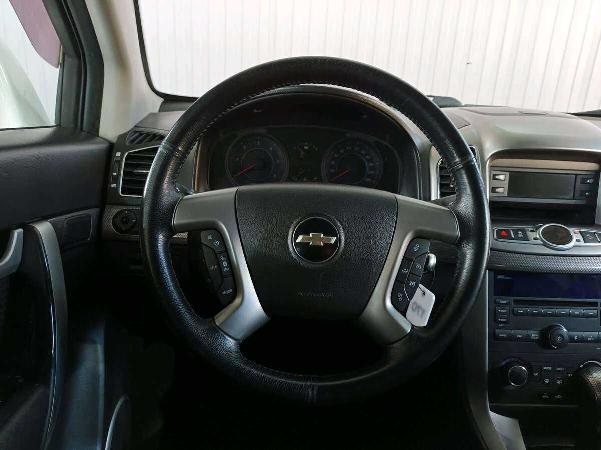 Chevrolet Captiva с пробегом — 2012 год. Фото: #9