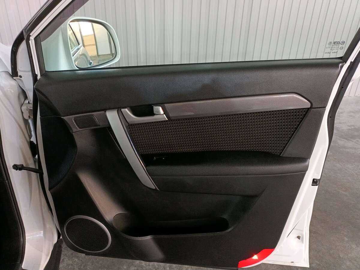 Chevrolet Captiva с пробегом — 2012 год. Фото: #19