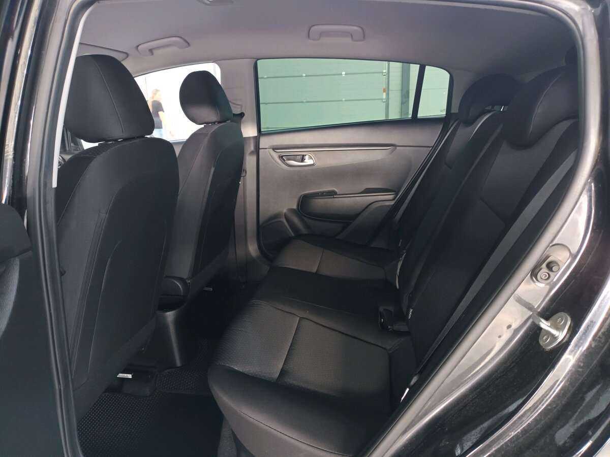 Kia Rio с пробегом — 2021 год. Фото: #11