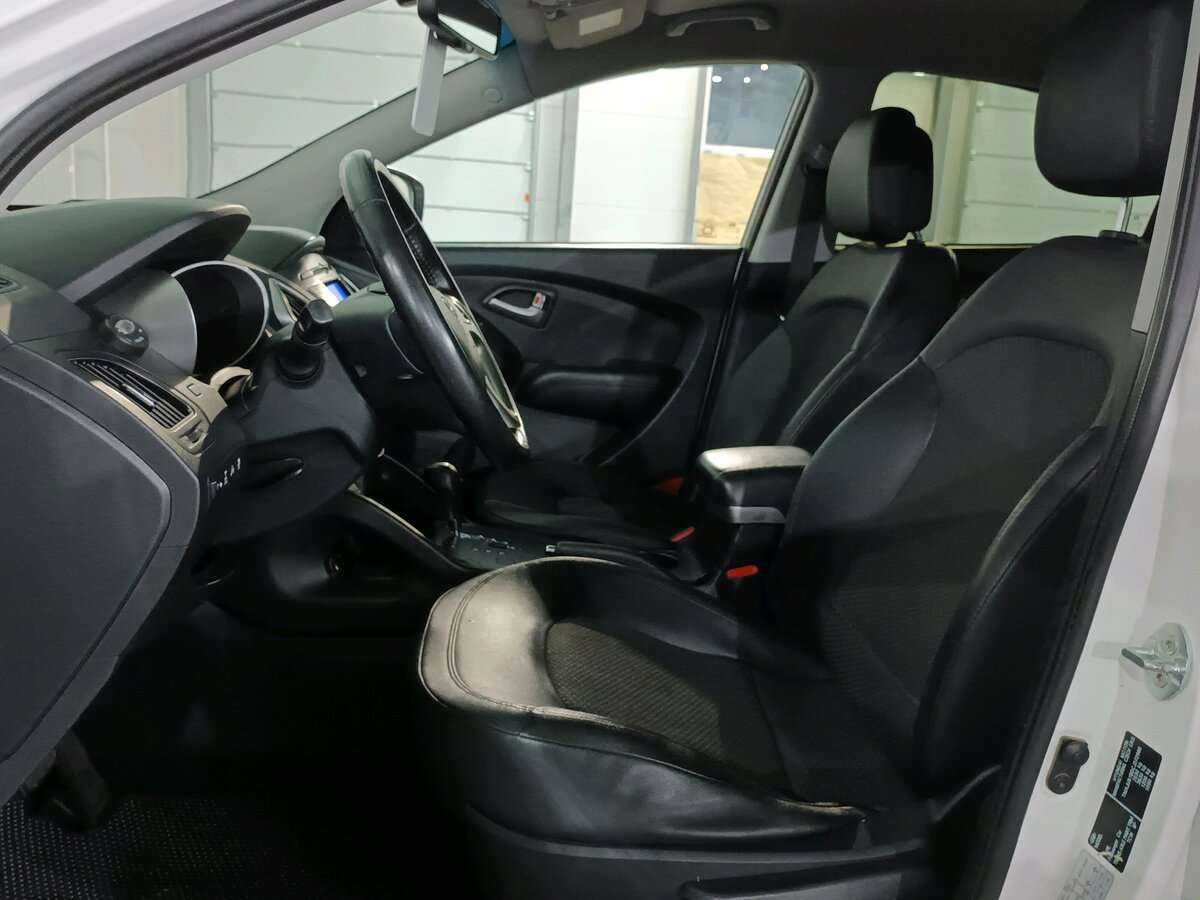 Hyundai ix35 с пробегом — 2012 год. Фото: #8