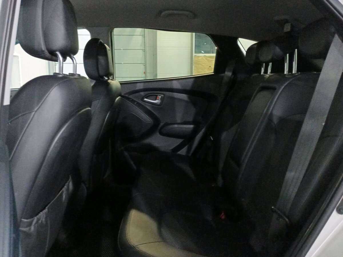 Hyundai ix35 с пробегом — 2012 год. Фото: #9