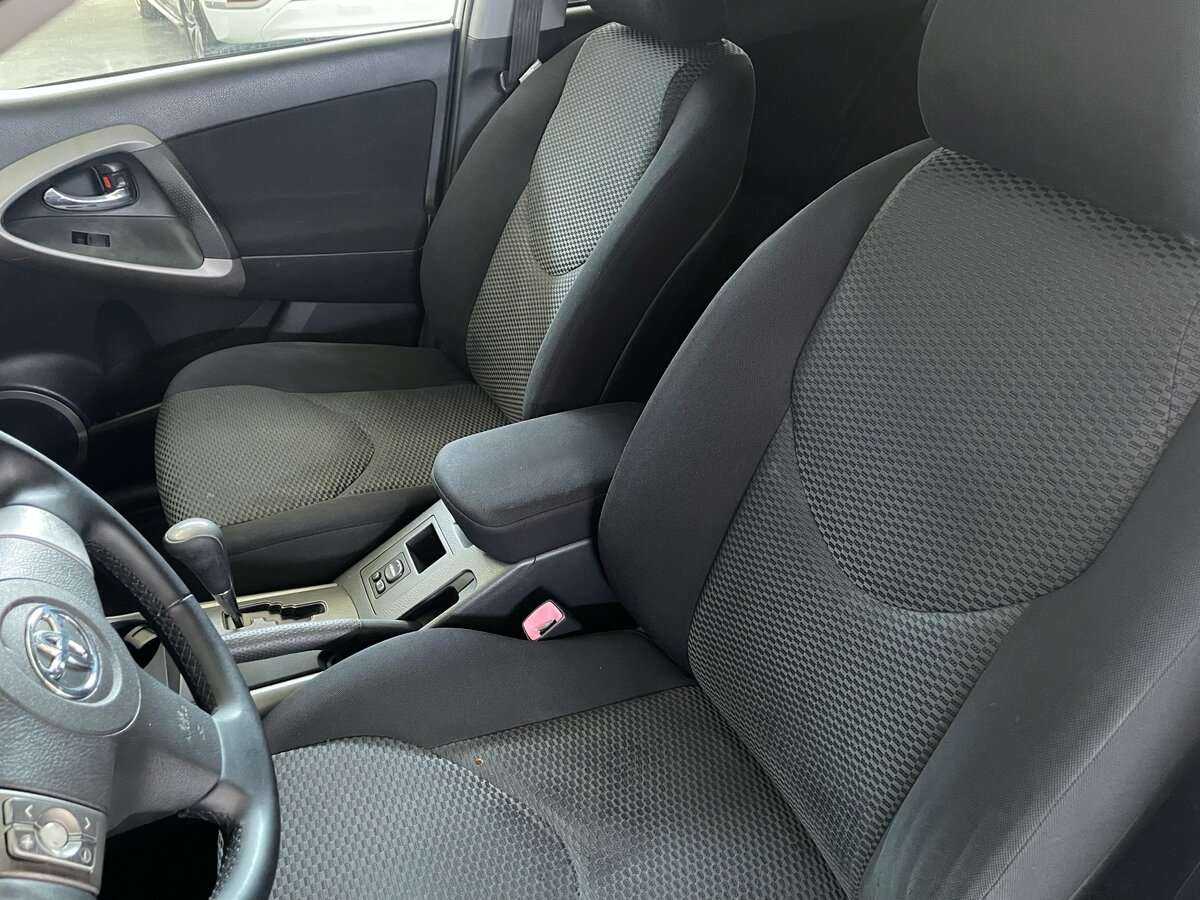 Toyota RAV4 с пробегом — 2008 год. Фото: #14