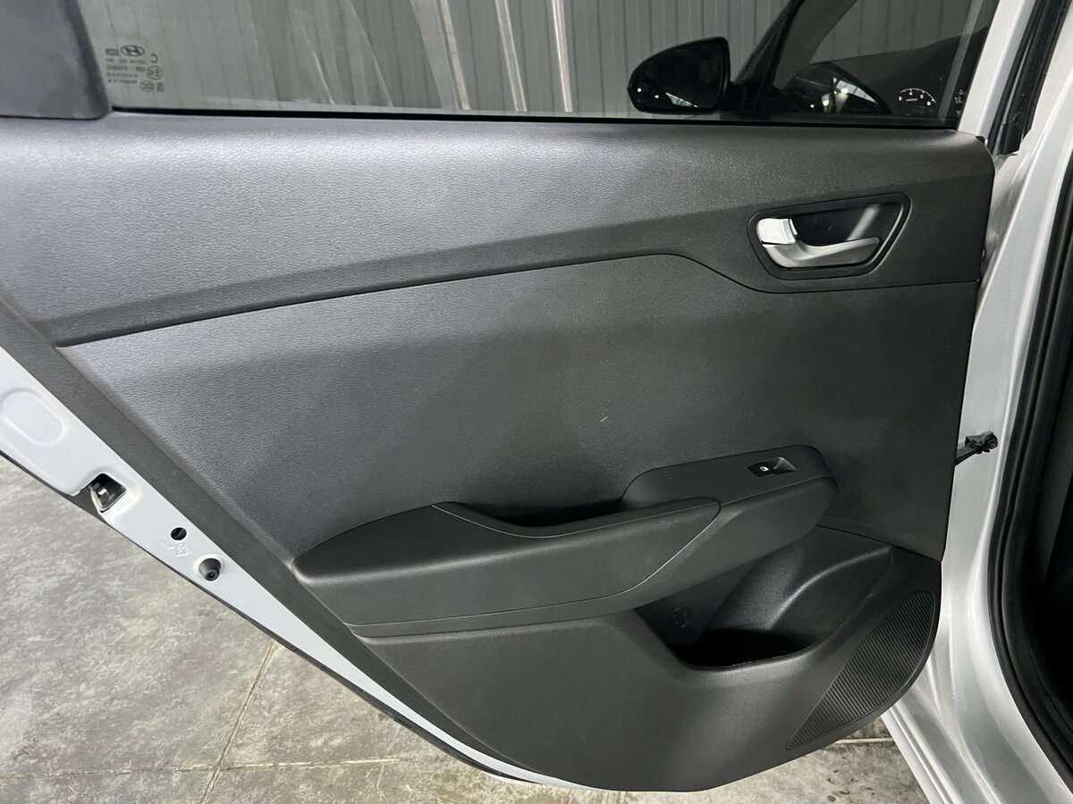 Hyundai Solaris с пробегом — 2020 год. Фото: #15