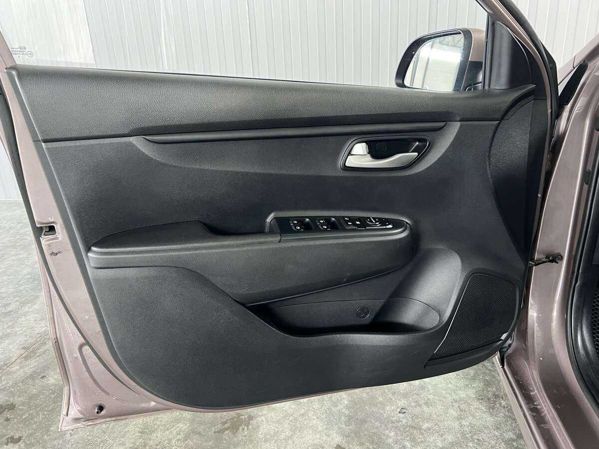 Kia Rio с пробегом — 2018 год. Фото: #8