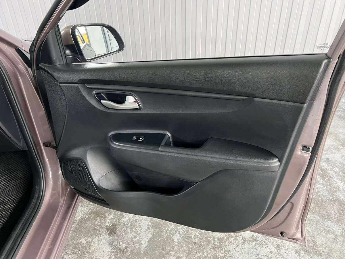 Kia Rio с пробегом — 2018 год. Фото: #14