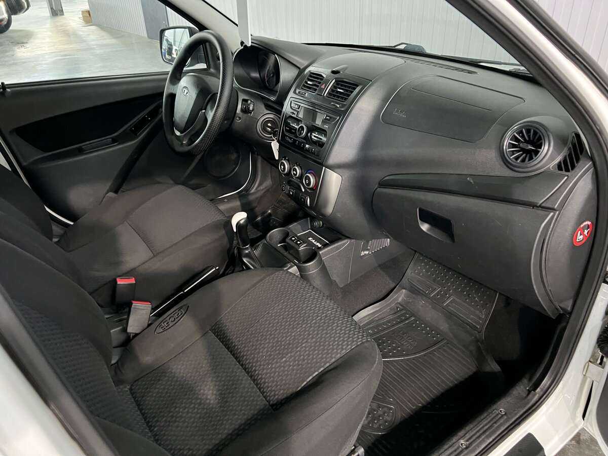 Lada (ВАЗ) Kalina с пробегом — 2015 год. Фото: #13