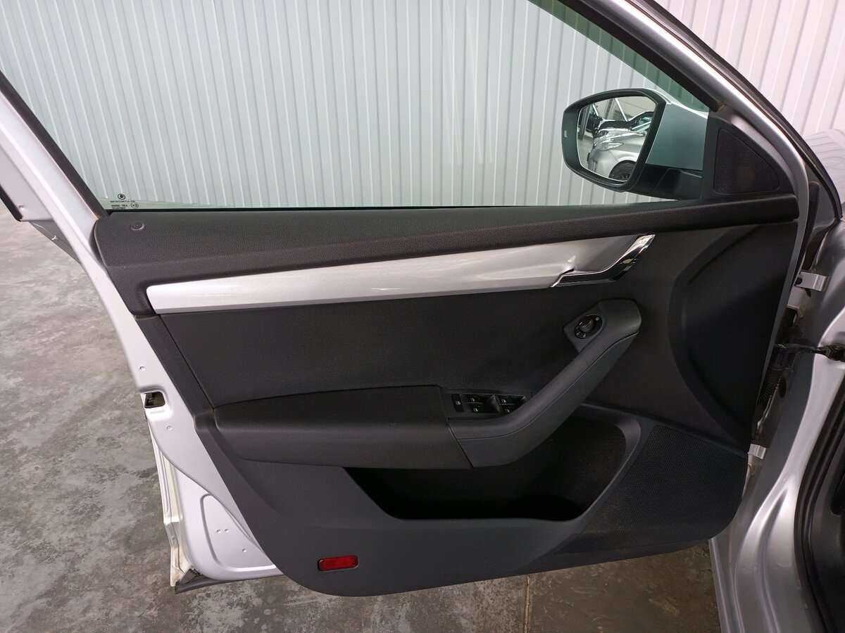 Skoda Octavia с пробегом — 2014 год. Фото: #15