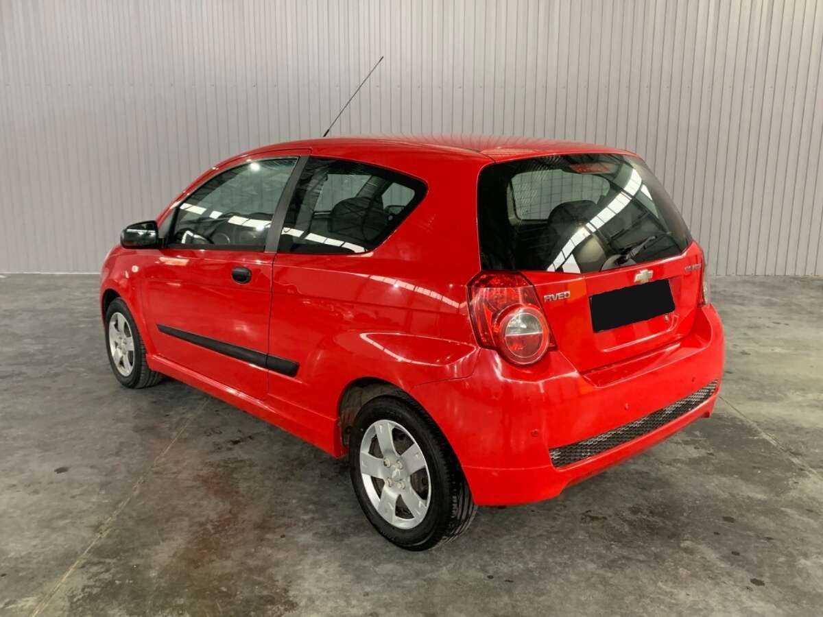 Chevrolet Aveo с пробегом — 2010 год. Фото: #6