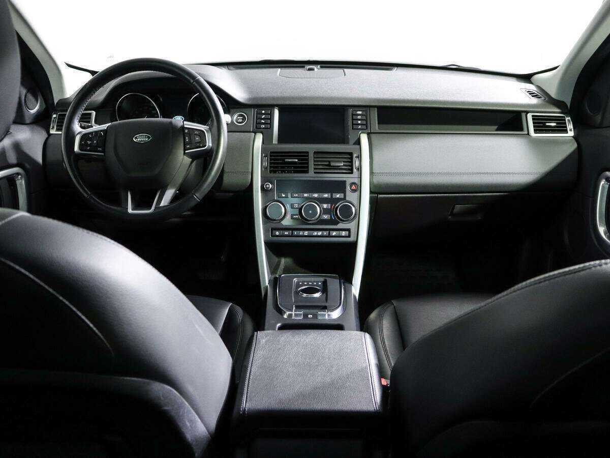 Land Rover Discovery Sport с пробегом — 2018 год. Фото: #11