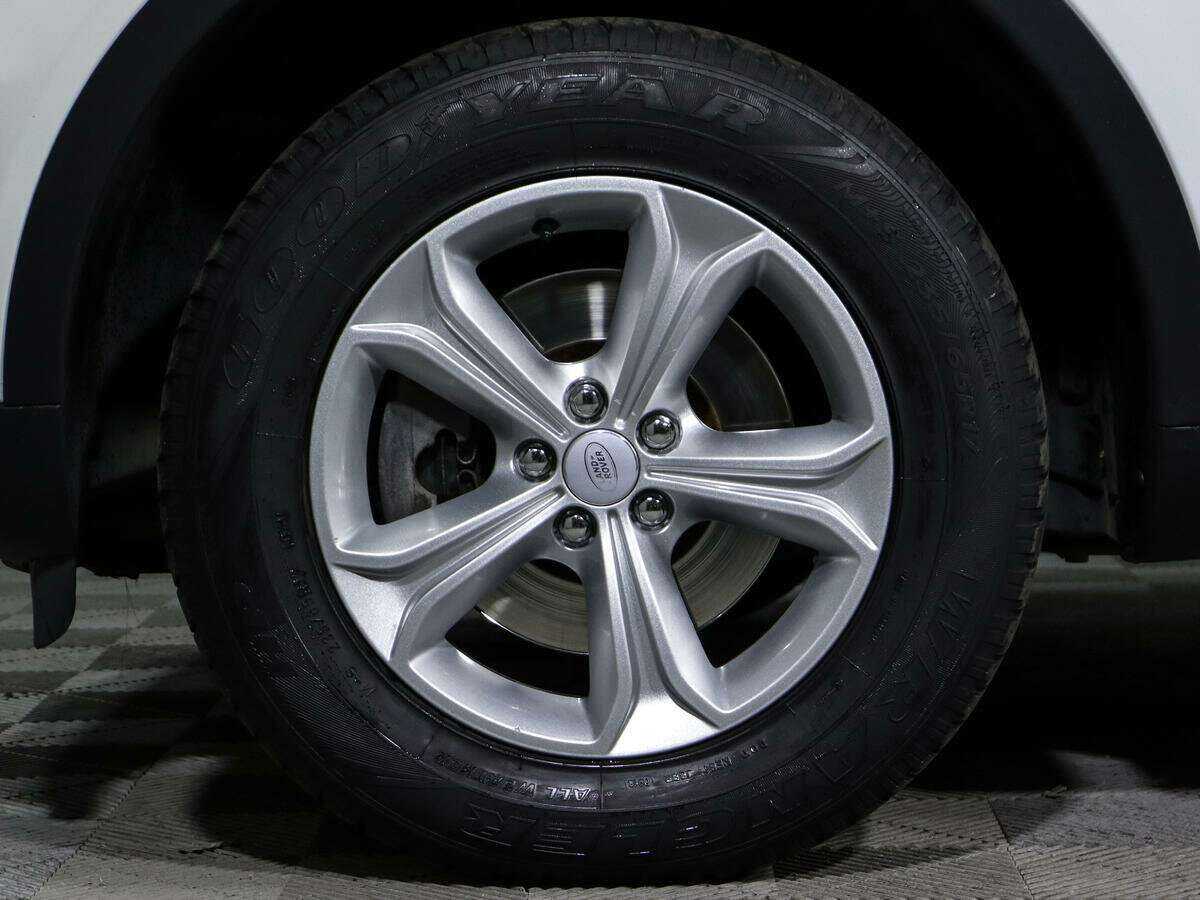 Land Rover Discovery Sport с пробегом — 2018 год. Фото: #14