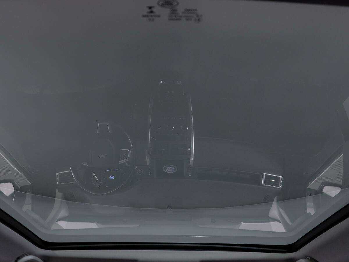 Land Rover Discovery Sport с пробегом — 2018 год. Фото: #17