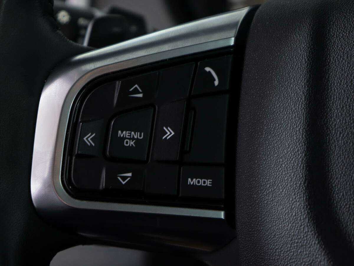 Land Rover Discovery Sport с пробегом — 2018 год. Фото: #21