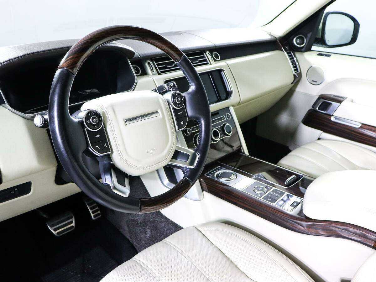 Land Rover Range Rover с пробегом — 2014 год. Фото: #11