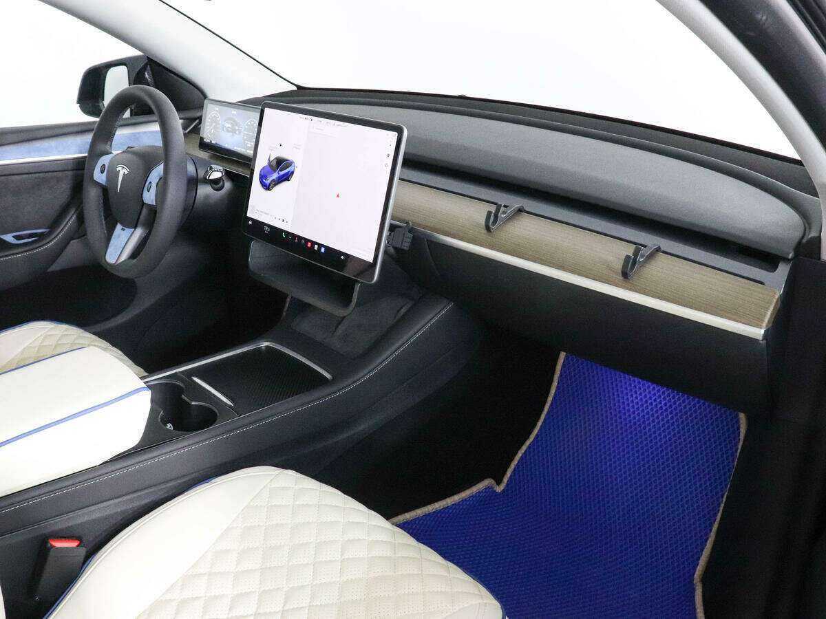 Tesla Model Y с пробегом — 2023 год. Фото: #9