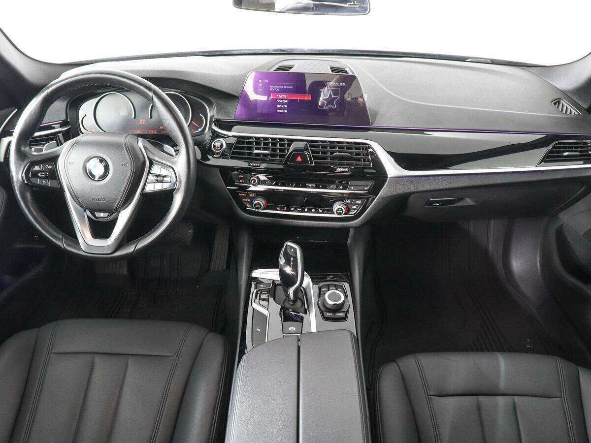 BMW 5 серии с пробегом — 2020 год. Фото: #6