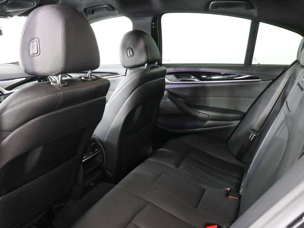 BMW 5 серии с пробегом — 2020 год. Фото: #9