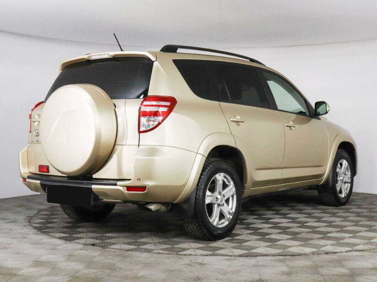 Toyota RAV4 с пробегом — 2011 год. Фото: #4