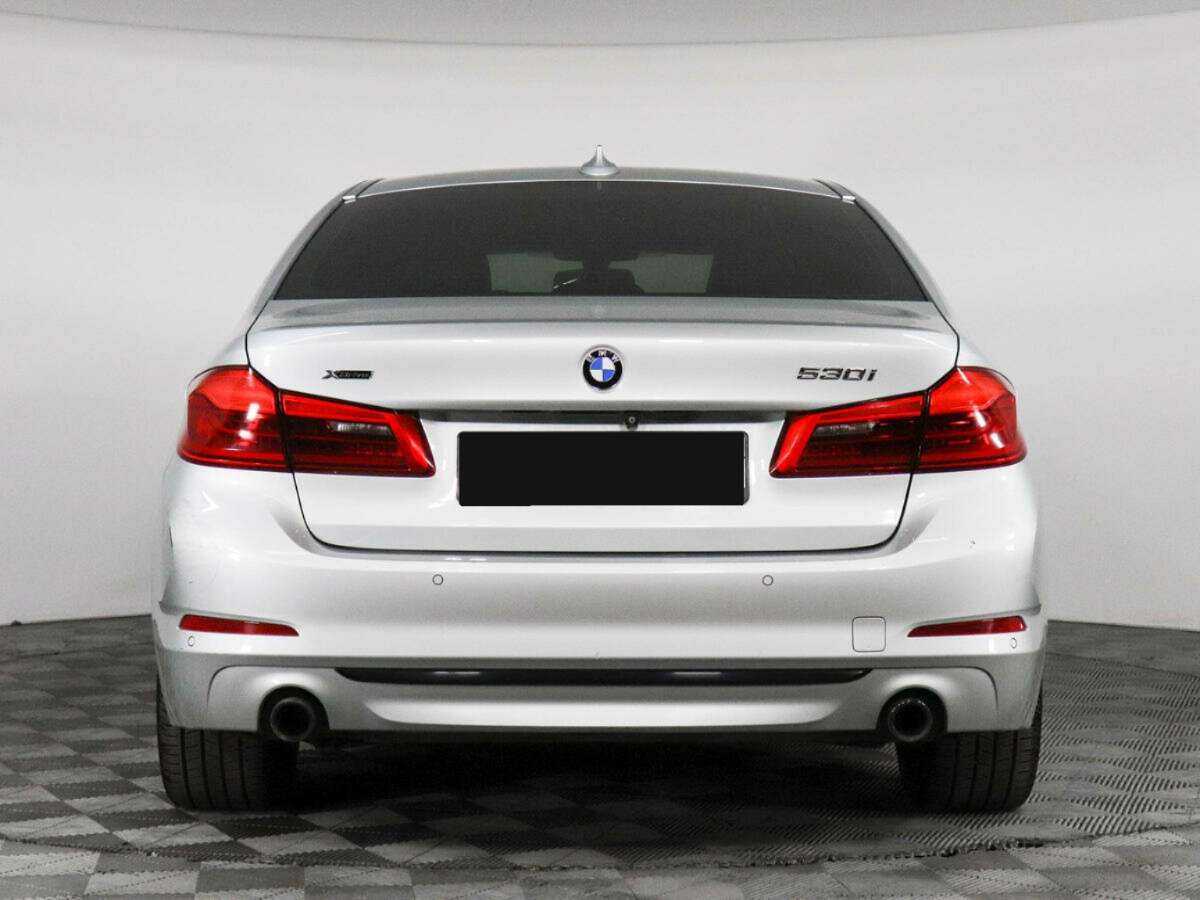 BMW 5 серии с пробегом — 2017 год. Фото: #3